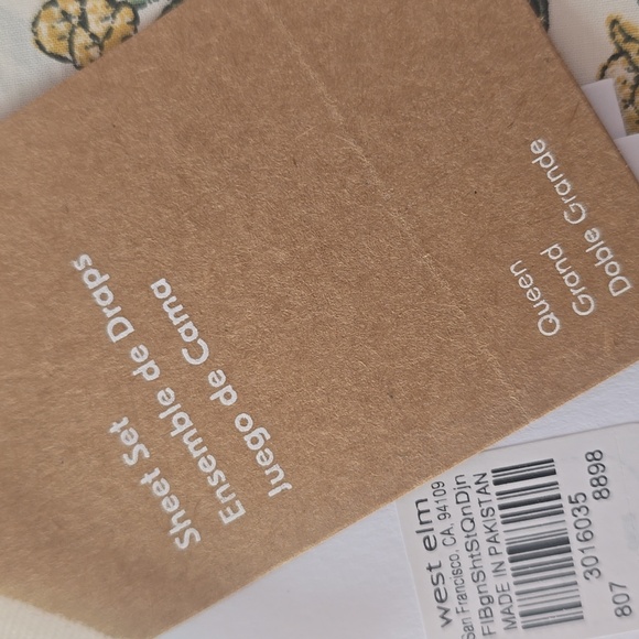 $West Elm Begonia Sheet Set, Queen, Color Dijon, Retail Price $139.00 USD - Picture 8 of 16